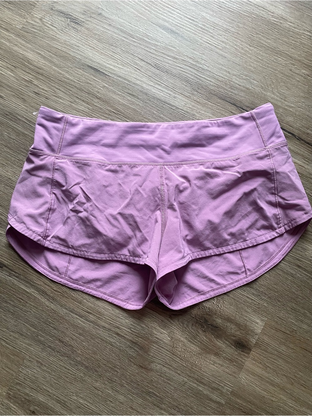 Lululemon speed shots size 6